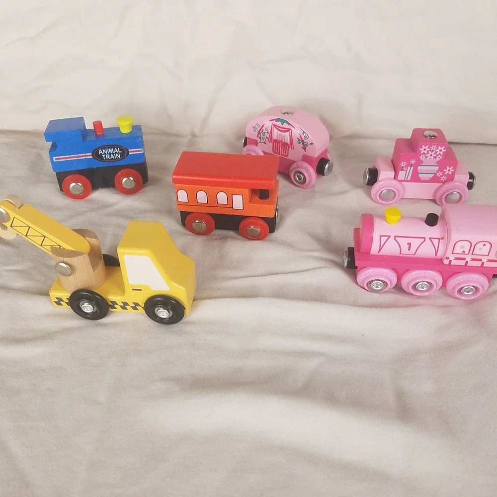 Bigjigs Wooden Magnetic Train Construction Toy Lot Kids Multicolor Excellent 6pc